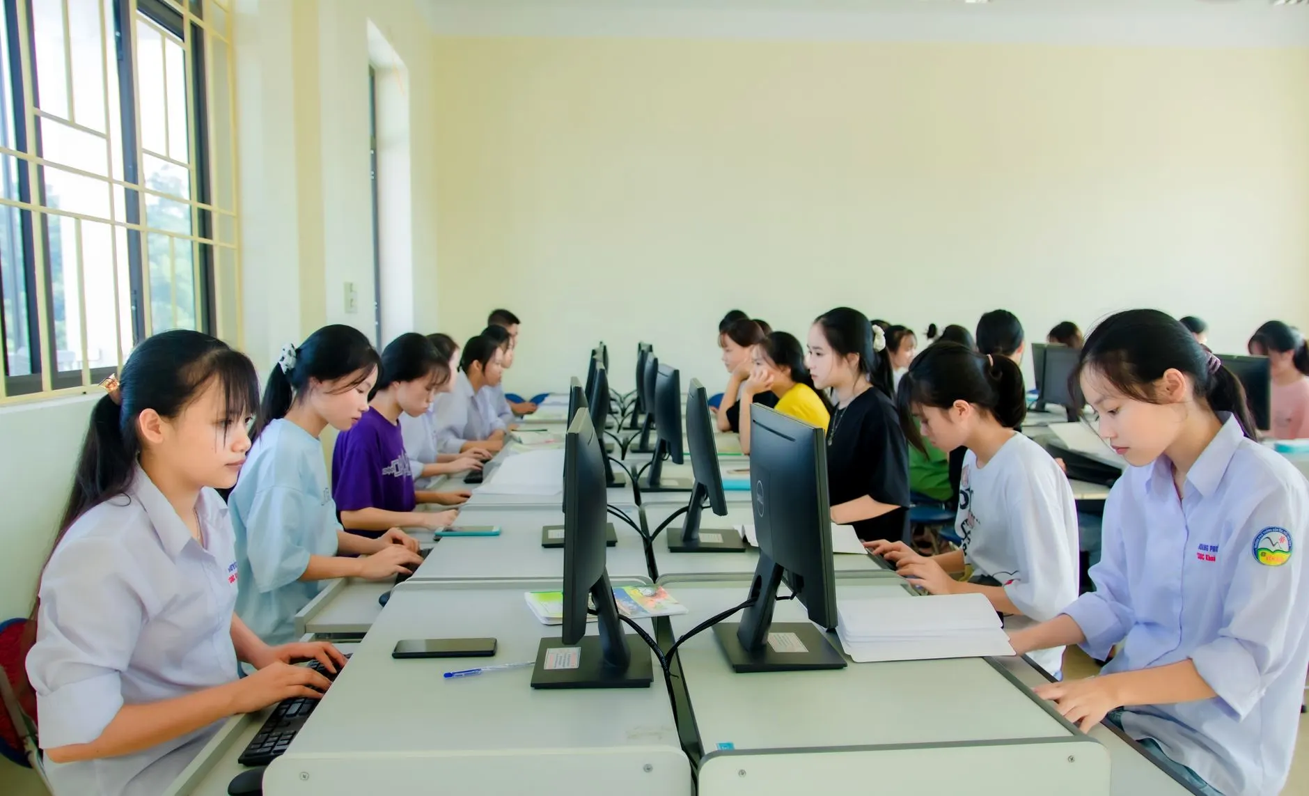 沈阳科技企业软件开发服务如何选择：劳伦斯8的技术服务能力解析